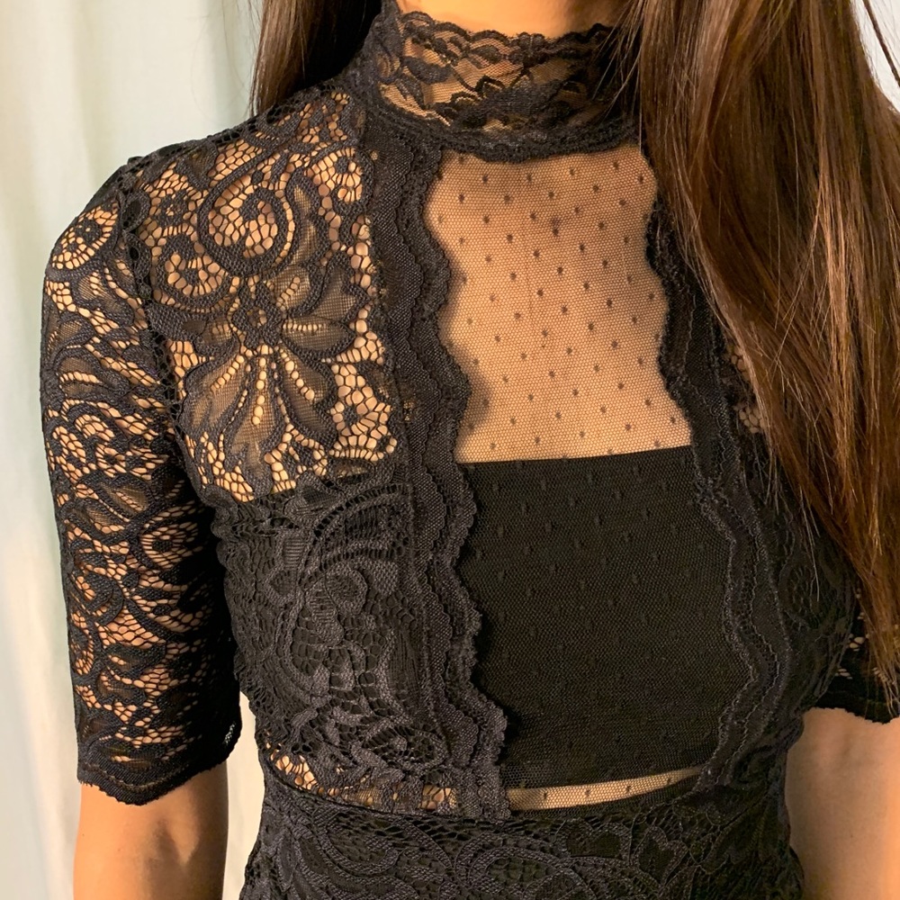 SOLD: Black Lace Bodycon Dress